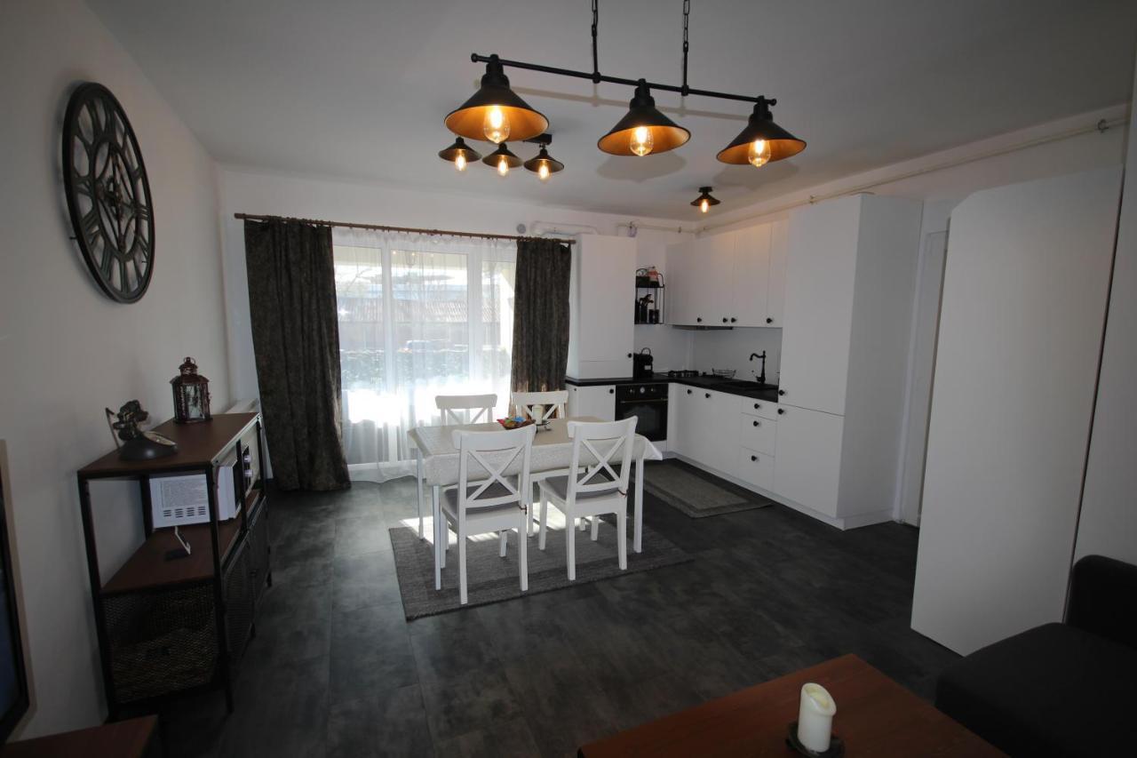 Apartment Francesca Mit Parkplatz Naehe Altstadt Sibiu Exterior foto