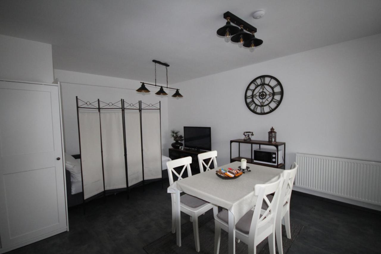 Apartment Francesca Mit Parkplatz Naehe Altstadt Sibiu Exterior foto